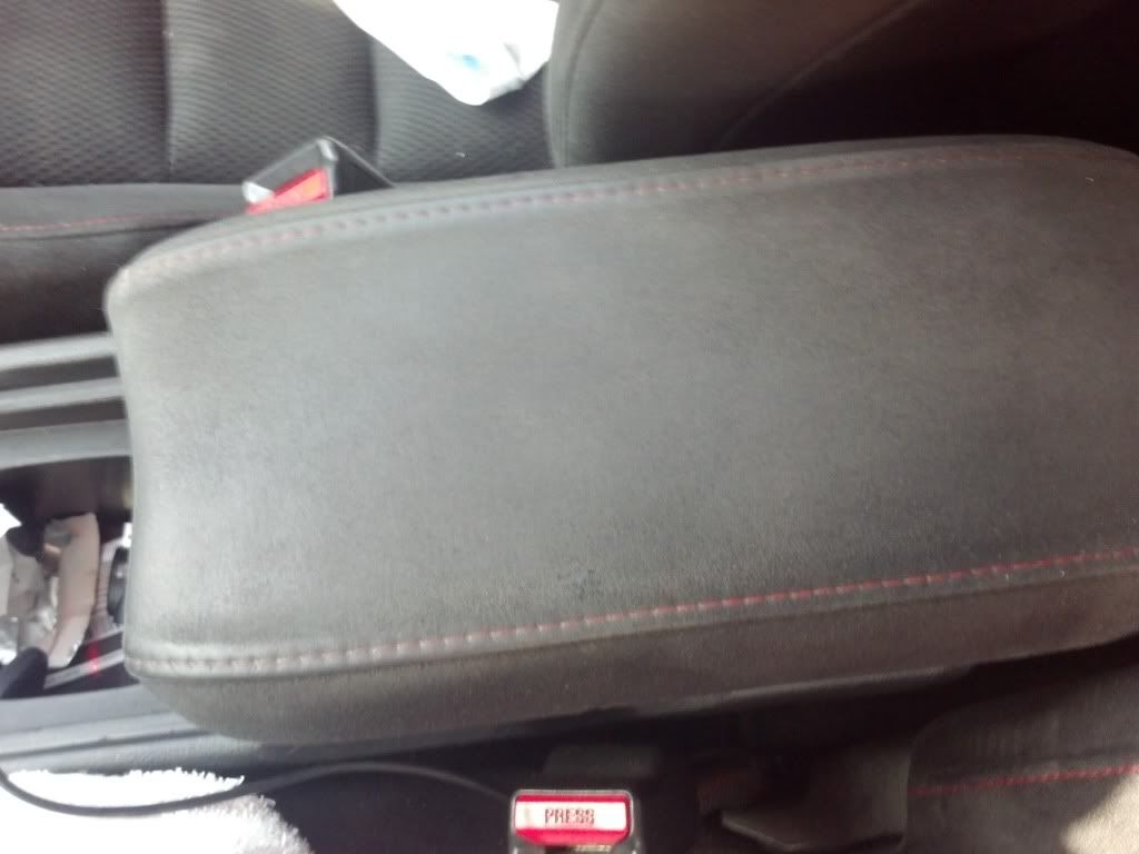 How to clean the armrest fabric Page 2 8th Generation Honda Civic Forum