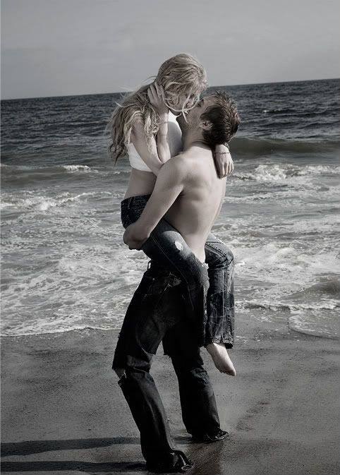  photo blkwhtcouple4416_zpsf3c056fb.jpg